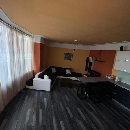 Moonshine Apartament Tirana Eksteriør billede