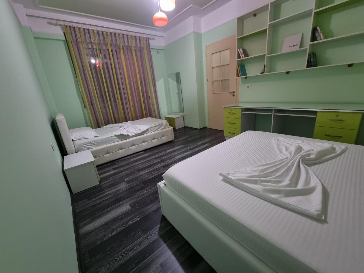 Moonshine Apartament Tirana Eksteriør billede